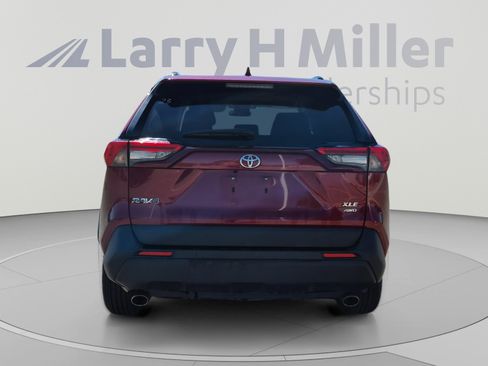 Used 2025 Toyota RAV4 XLE AWD/4WD image 4
