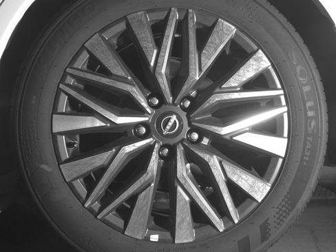 Used 2025 Nissan Altima 2.5 SV FWD image 14