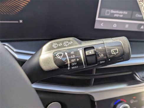 Used 2024 Kia Sorento S image 31