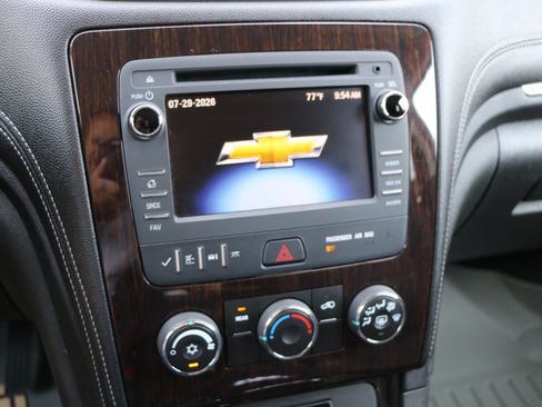 Used 2016 Chevrolet Traverse LT FWD image 20