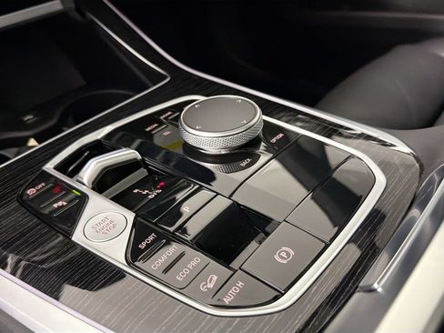 New 2026 BMW X5 xDrive40i w/ M Sport Package image 16