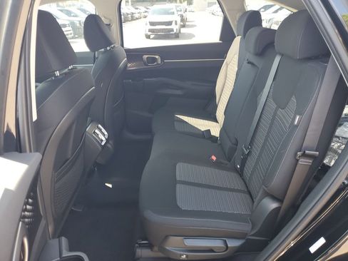 New 2026 Kia Sorento LX FWD image 15