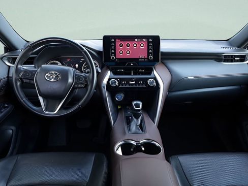 Certified 2021 Toyota Venza XLE w/ Softex Package image 29