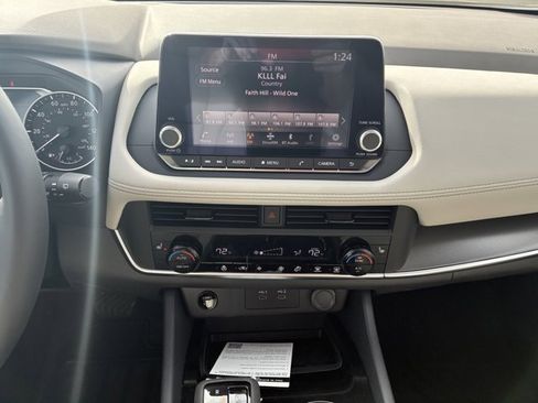 New 2026 Nissan Rogue SV image 22