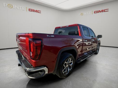 Used 2022 GMC Sierra 1500 SLT w/ SLT Premium Package image 5