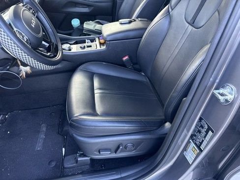 Used 2025 Kia Sorento EX AWD/4WD image 15