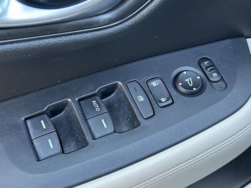 Certified 2023 Honda HR-V LX image 13