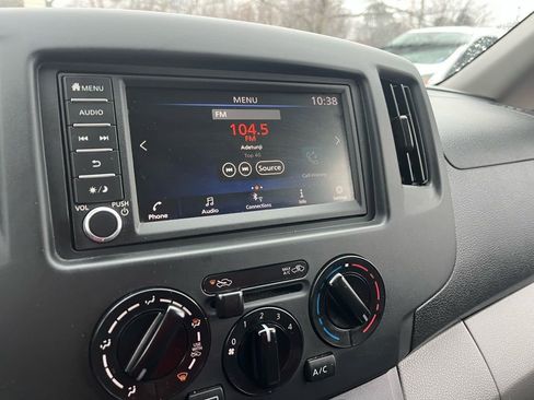 Used 2021 Nissan NV200 SV w/ Back Door Glass Package image 17