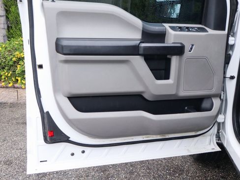 Used 2019 Ford F250 XL w/ STX Appearance Package image 16