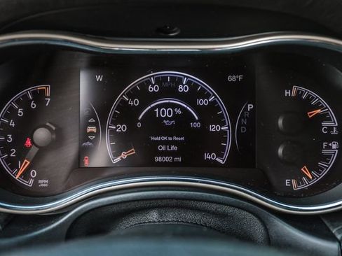 Used 2017 Jeep Grand Cherokee Overland AWD/4WD image 53