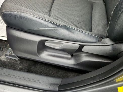 Used 2023 Toyota bZ4X AWD image 11