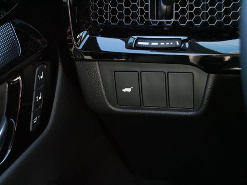 Used 2026 Honda CR-V Sport Touring image 27