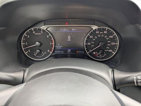 Used 2025 Nissan Altima 2.5 SV FWD image 24