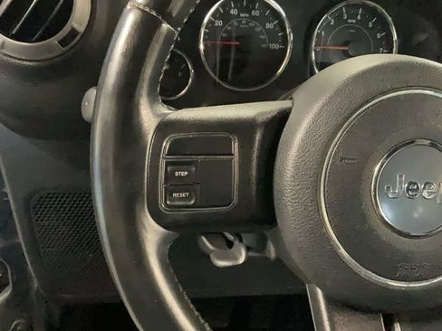 Used 2017 Jeep Wrangler Unlimited Sport w/ Quick Order Package 24S AWD/4WD image 19