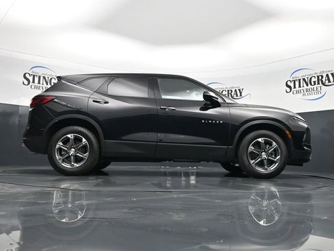 Used 2025 Chevrolet Blazer LT AWD/4WD image 33