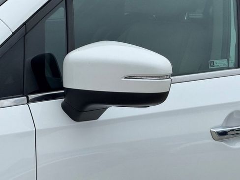 Used 2023 Honda Odyssey EX image 4