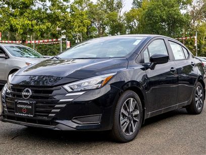 New 2025 Nissan Versa SV w/ Trunk Package