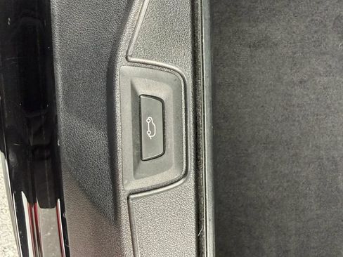 Used 2023 BMW X5 M50i w/ Executive Package AWD/4WD image 32