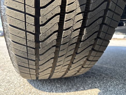 Used 2026 GMC Yukon XL Denali w/ Denali Reserve Package AWD/4WD image 12