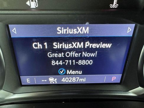 Used 2023 Chevrolet Traverse RS AWD/4WD image 30