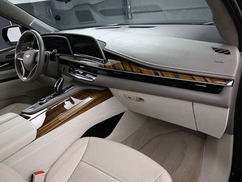 Used 2023 Cadillac Escalade ESV Premium Luxury Platinum w/ LPO, Radiant Package AWD/4WD image 35