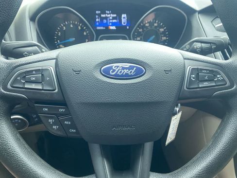 Used 2018 Ford Focus SE image 14