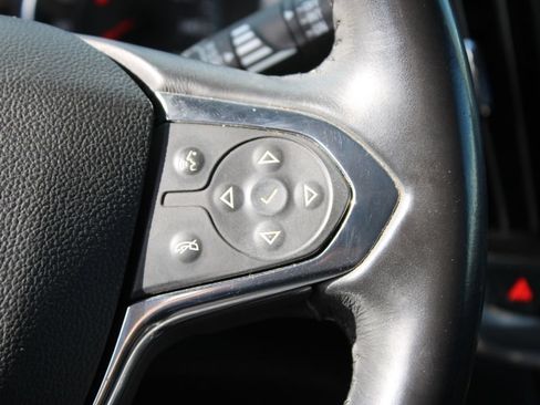 Used 2018 Chevrolet Traverse LT FWD image 29