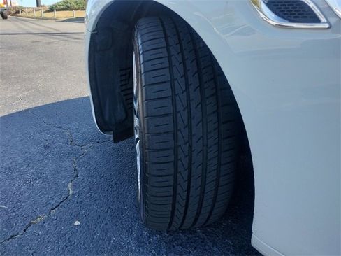 Used 2022 Maserati Quattroporte Modena image 12