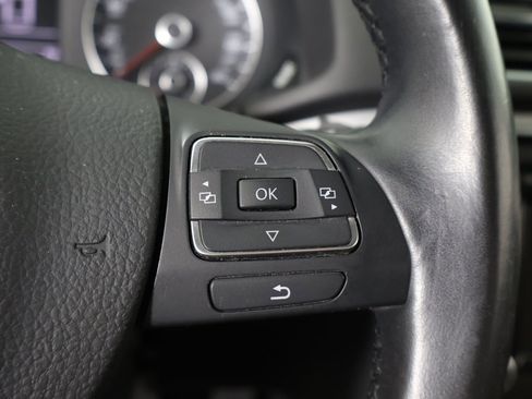 Used 2013 Volkswagen Passat 2.5 SE image 37