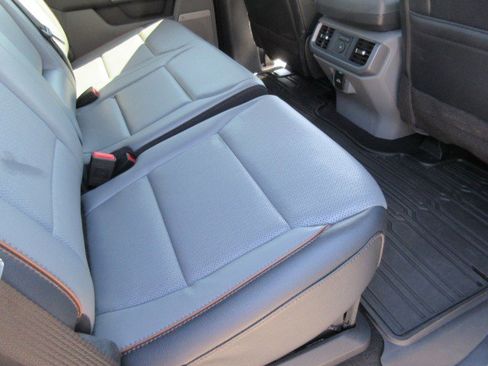 Used 2025 Ford F150 Lariat w/ Equipment Group 502A High image 22