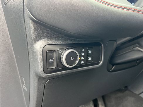 Certified 2025 Ford Explorer ST-Line image 18