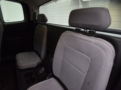 Used 2015 GMC Canyon 4x4 Extended Cab w/ Convenience Package image 24