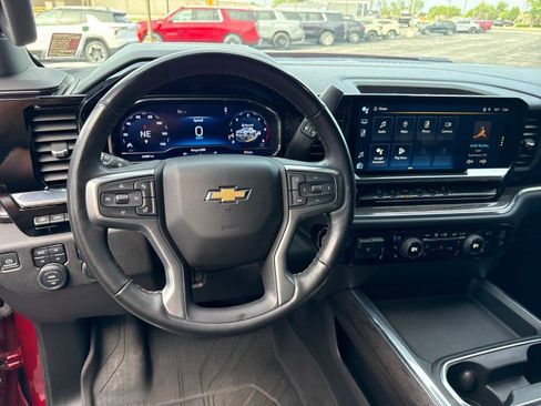 Used 2024 Chevrolet Silverado 3500 LTZ w/ LTZ Plus Package AWD/4WD image 19