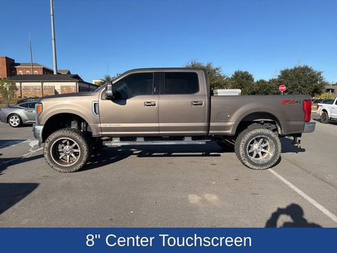 Used 2019 Ford F250 Lariat w/ Lariat Ultimate Package image 4