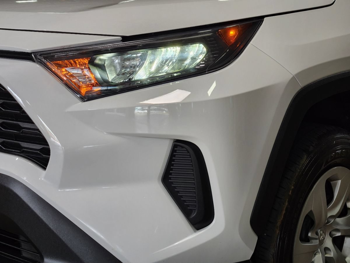 Used 2022 Toyota RAV4 LE FWD image 14