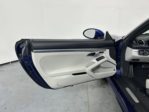 Used 2021 Porsche 718 Boxster S RWD image 14