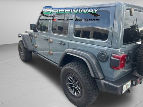 Used 2025 Jeep Wrangler Willys image 21