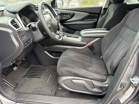 Used 2023 Nissan Murano S image 8