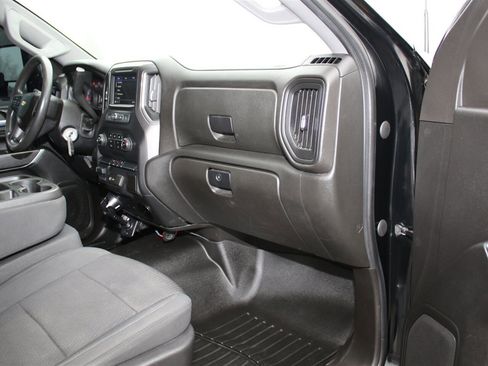 Used 2021 Chevrolet Silverado 2500 Custom w/ Custom Convenience Package image 6
