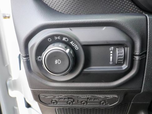 New 2027 Jeep Wrangler Unlimited Rubicon AWD/4WD image 29