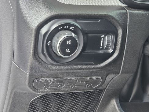 Used 2024 Jeep Gladiator Sport image 8