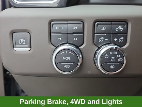 Used 2024 GMC Sierra 1500 Denali w/ Technology Package AWD/4WD image 19
