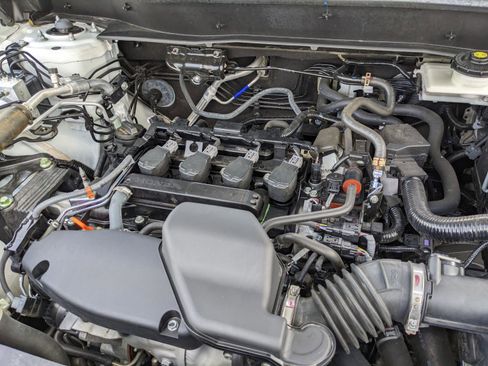Used 2023 Honda CR-V EX image 10