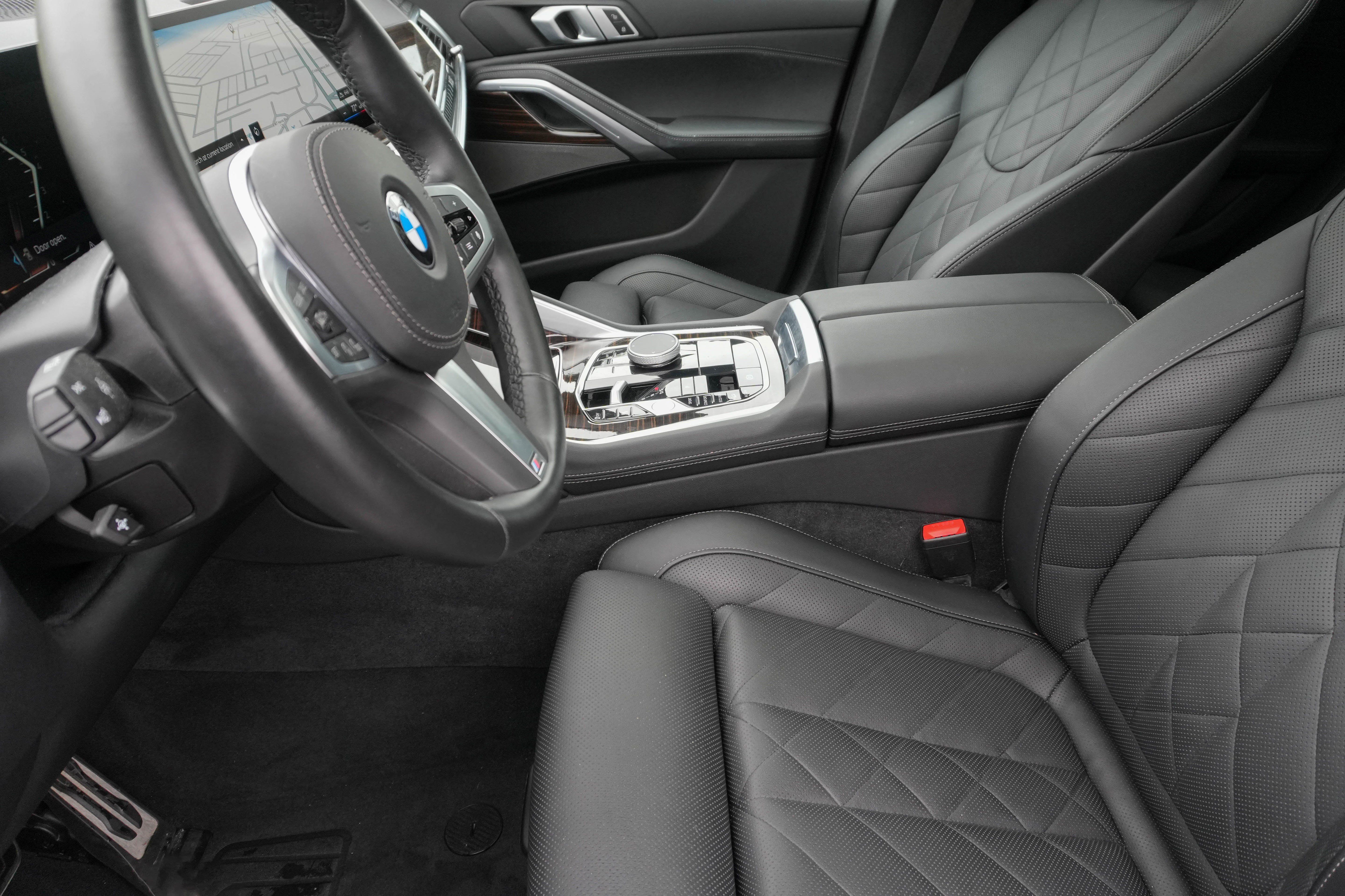 Certified 2025 BMW X6 xDrive40i AWD/4WD image 11