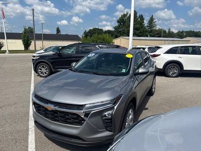Used 2024 Chevrolet Trax LS w/ LS Convenience Package