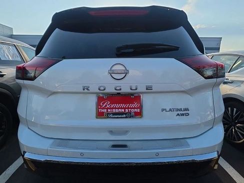 Certified 2025 Nissan Rogue Platinum w/ Platinum Premium Package image 14
