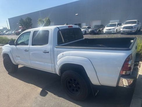 Used 2014 Toyota Tacoma 4x4 Double Cab w/ SR5 Package image 7