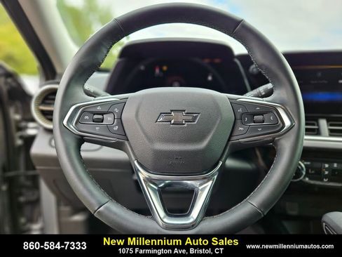 Used 2025 Chevrolet Trax ACTIV w/ Driver Confidence Package image 25