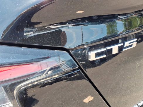 Used 2025 Cadillac CT5 V AWD/4WD image 11