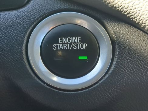 Used 2023 Chevrolet Equinox LS w/ LS Convenience Package image 19